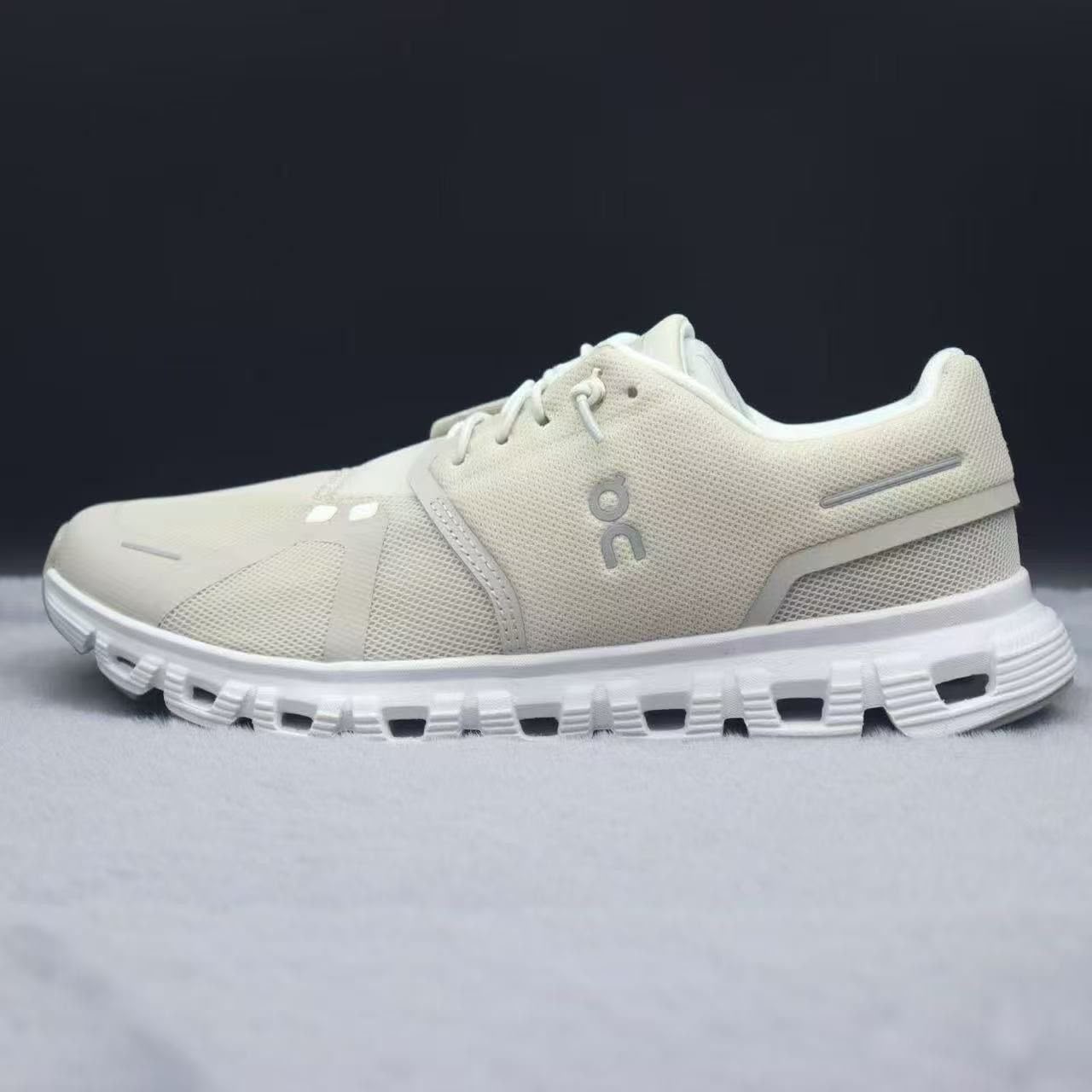 New 2026 Running Shoes Breathable Couple Non-Slip Sneakers Mesh Off-road Shoes