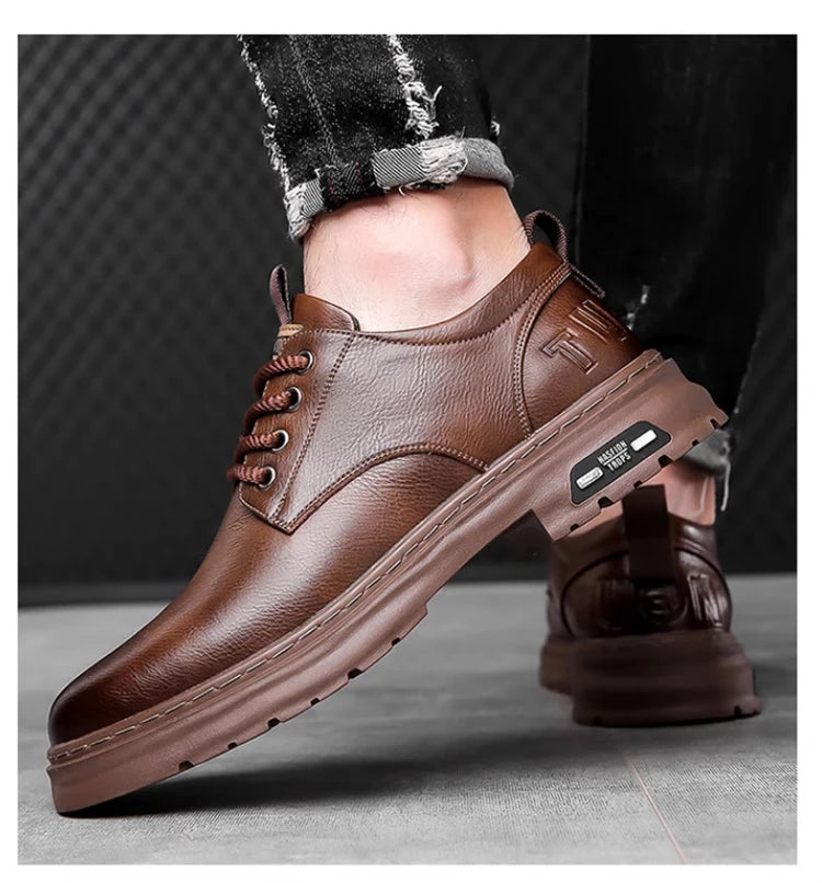 Men's Outdoor Casual Leather Shoes Lace Free Retro Soft Bottom Low-Top Work Shoes