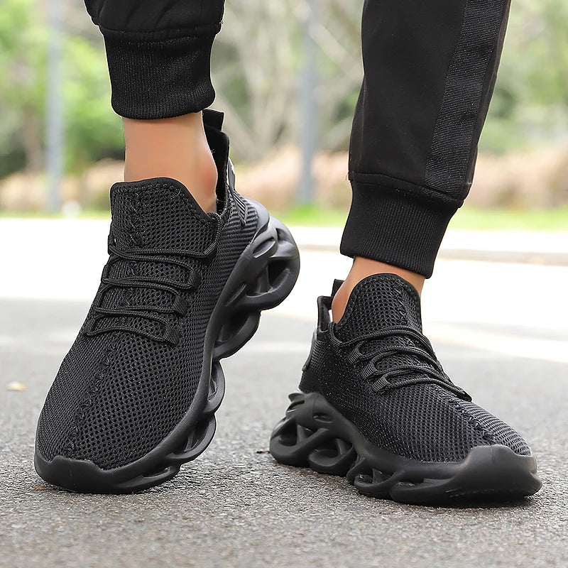 Summer Men Casual Sports Running Shoes Breathable Lightweight Sneakers Outdoor Mesh Black Athletic Jogging Tennis Walking Shoe