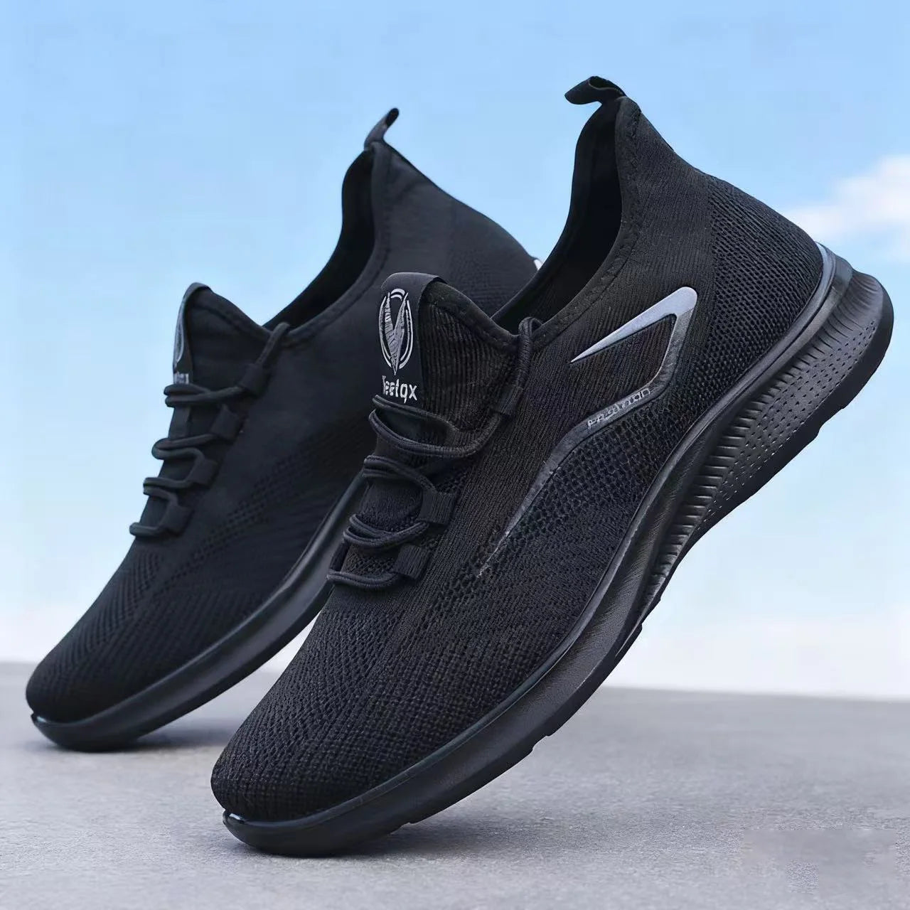 Breathable Lightweight Men's Knit Sneakers Slip Resistant Training Shoes for Running Basketball Black White Sports Shoes PU Sole